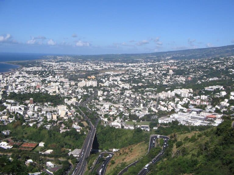 Transporteurs VTC à la Réunion – Comment trouver suffisamment de clients ?